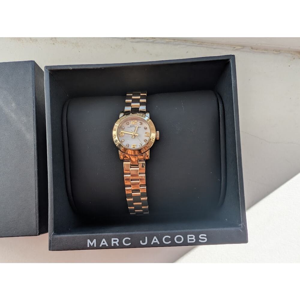 NIB Marc Jacobs MBM3226 Amy Dinky Gold Stainless Steel Women's Watch NWT